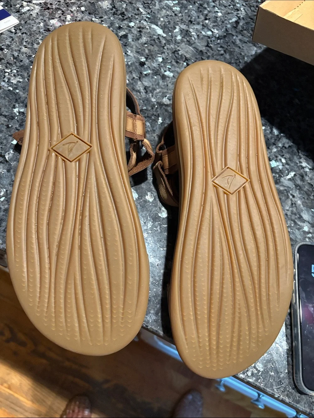 Sperry Men's Two-Tone Brown Tan Hook-and-Loop Sport Sandals